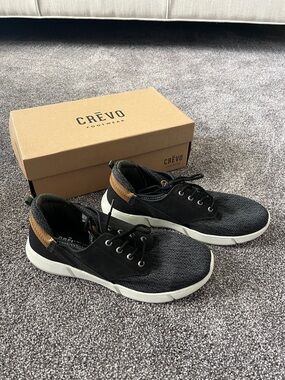 Crevo Men's charcoal memory foam Sneakers with Tan/green Heel Accent